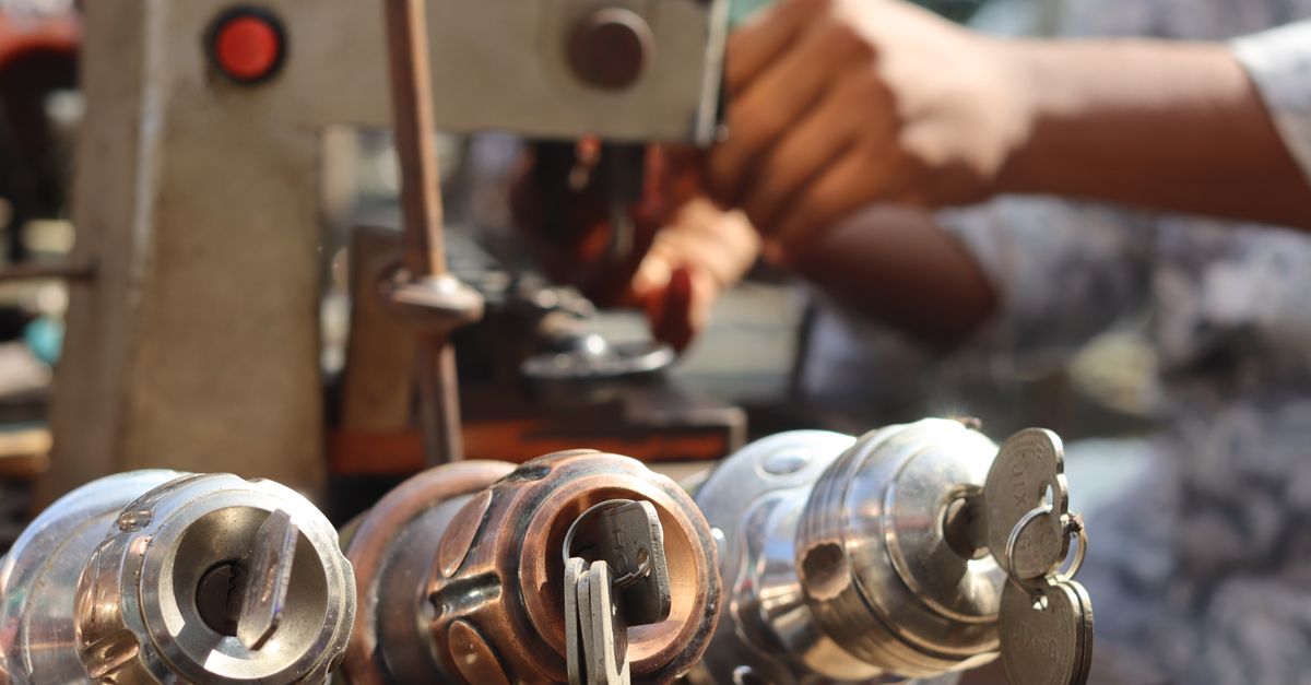 locksmith shop keys — Fast Locksmith Of Paramus